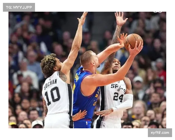 马刺团队篮球展现威力 七人场均得分上双分布均衡